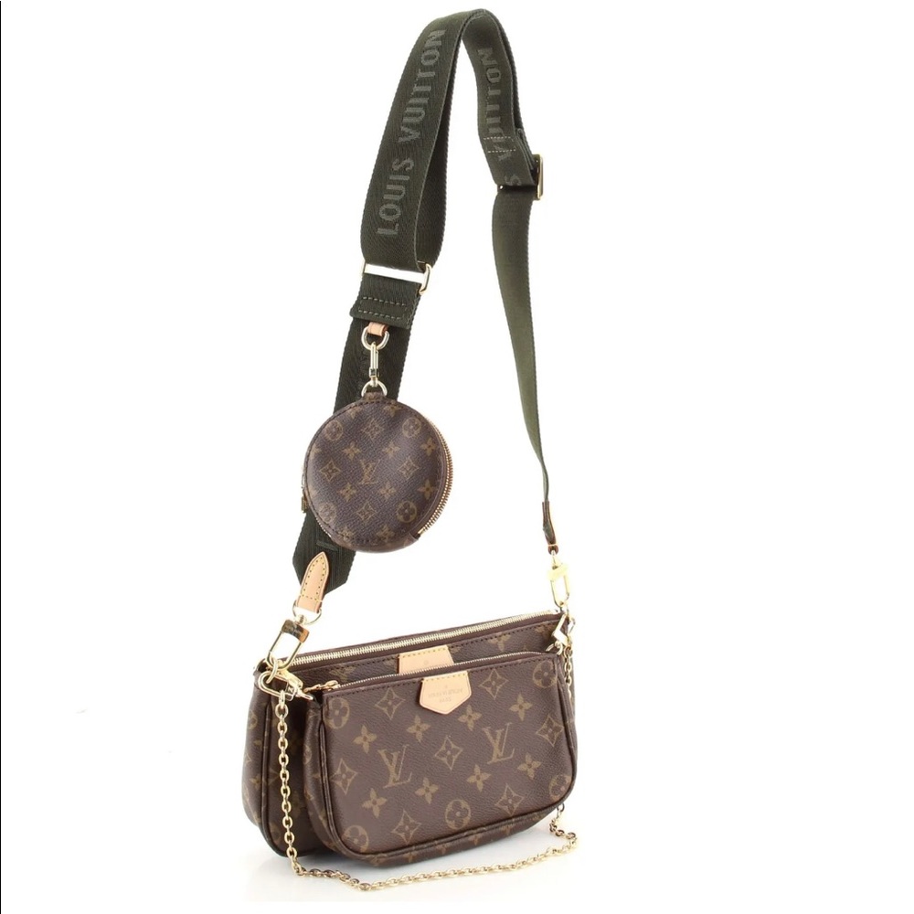 Gorgeous authentic Louis Vuitton crossbody purse, only used one time!
